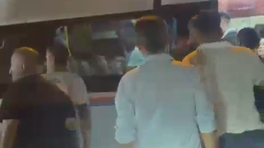 Dolmuşta bir çocuk kalabalık grup tarafından darbedildi