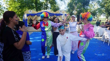 Edirne'de 53 çocuk için düzenlenen sünnet şöleninde Vali Sezer çocukları kutladı