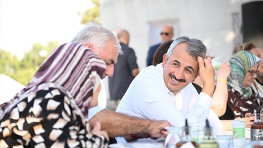 Edirne Valisi Yunus Sezer, Musabeyli'de huzurevi sakinleriyle bir araya geldi