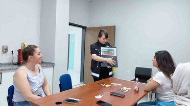 Erzincan'da kent meydanı ve AVM'lerde 4 bin 535 kişiye uyuşturucu bilgilendirmesi yapıldı