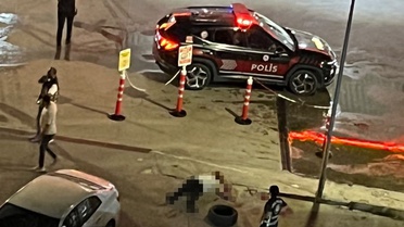 Esenyurt'ta korsan taksici polisi vurdu, ardından kendine ateş etti
