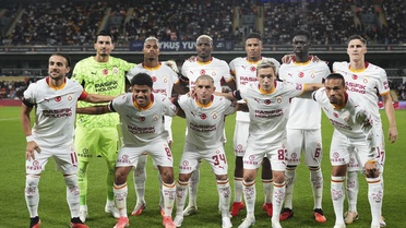 Galatasaray'da bir sakatlık daha! İkinci yarıya çıkamadı