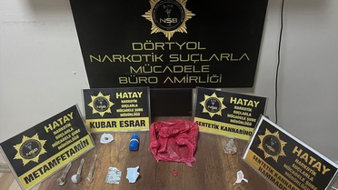 Hatay'da uyuşturucu operasyonunda gözaltına alınan 4 zanlı tutuklandı
