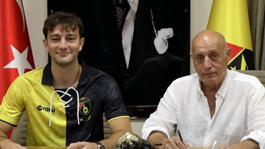 İstanbulspor, Beşiktaş'tan ayrılan Emrecan Uzunhan'ı 2 yıllığına yeniden kadrosuna kattı