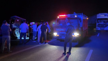 Bursa İznik'te tır traktöre arkadan çarptı, belediye personeli hayatını kaybetti