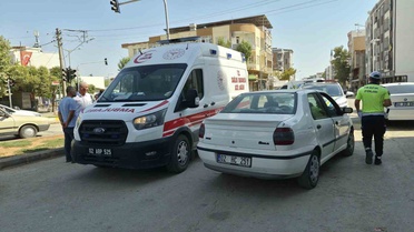 Adıyaman'da otomobilin çarptığı 10 yaşındaki çocuk hastaneye kaldırıldı