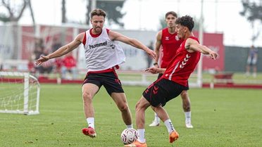 Samsunspor transferin son gününde 8 futbolcusunu kiralık gönderdi