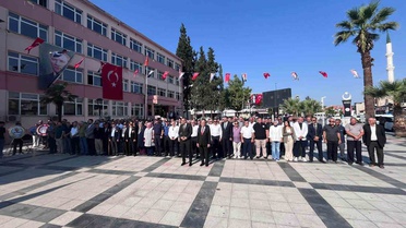 Sarıgöl'ün kurtuluşunun 104. yılı törenle kutlandı, akşam Zakkum konseri var