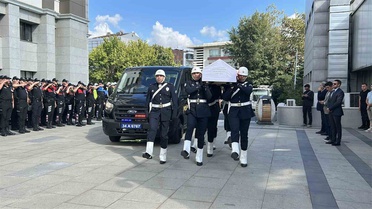 Şırnak Şehidi Polis Memuru Melih Kaygusuz İstanbul'da Son Yolculuğuna Uğurlandı
