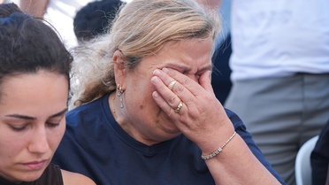 Silivri'deki gemi kazasında kayıpların yakınları umutla bekliyor