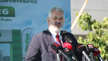 Bakan Yumaklı Sivas'ta: Etrafımız ateş çemberi, barış adasıyız