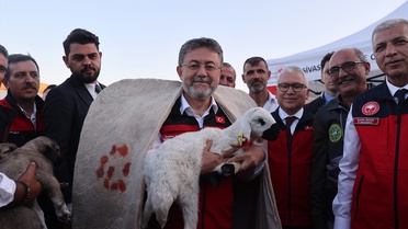 Bakan Yumaklı: Bal üretiminde dünyada ikinci sıradayız, birinciliği hedefliyoruz