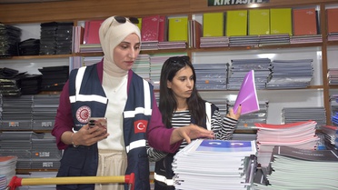Van'da kırtasiye denetimlerinde ekipler fiyat ve güvenlik kontrolü yaptı
