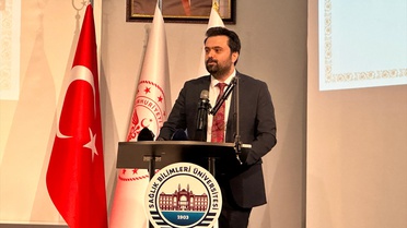 Van'da akademik yıl töreniyle 70 öğretim üyesi ve 400 doktorlu yapı kutlandı