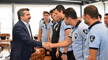 Yıldırım Belediye Başkanı Oktay Yılmaz, Zabıta Haftası'nda personelle bir araya geldi
