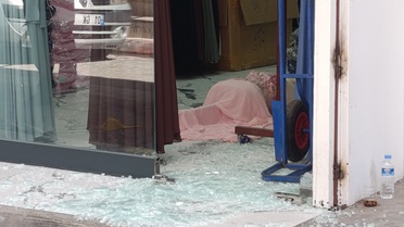 Adana'da giyim mağazasına silahlı saldırı; polis şüphelileri arıyor