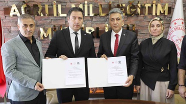 Ağrı'da iş makineleri operatörü yetiştirilecek; Şeker Fabrikası ile eğitim protokolü imzalandı