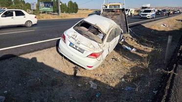 Elmadağ'da kontrolden çıkan otomobil takla attı, 2'si çocuk 4 kişi yaralandı