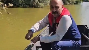 Ferizli'de yasa dışı avcılıkta kullanılan paraketeler imha edildi