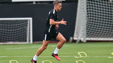Beşiktaş transferde 10 futbolcu kattı, 16 oyuncuyla yollarını ayırdı