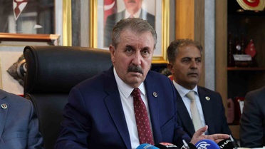 Destici: Türkiye prangalarını kırdı