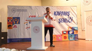 Eskişehir'de GSB Yaz Kulübü Şölenle Kapandı
