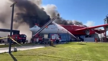Kocaeli Çayırova'daki Airbus A340 uçağında yangın çıktı