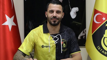 İstanbulspor, Mamadou Fall ve Aytaç Kara ile birer yıllık sözleşme imzaladı