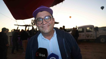 Kapadokya'da balonlarla rahim ağzı kanserine farkındalık çağrısı yapıldı