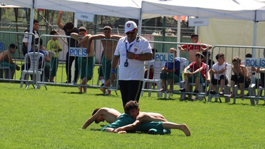 Sivas'ta 4. Uluslararası Muhsin Yazıcıoğlu Karakucak Güreş Festivali 400 sporcuyla başladı