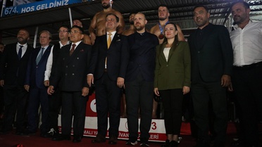 Orhan Okulu, 674. Tarihi Elmalı Yağlı Güreşleri'nde 7. kez başpehlivan oldu