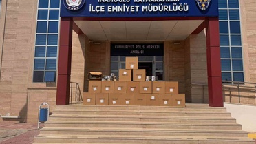 Adana İmamoğlu'nda uyuşturucu operasyonunda 3 bin 500 hap ve 250 bin makaron ele geçirildi