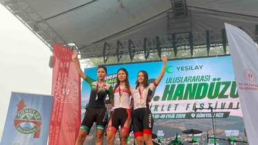 Akhisarlı bisikletçi Nazife Tuncel Rize'deki MTB CUP'ta Genç Kadınlarda altın madalya kazandı