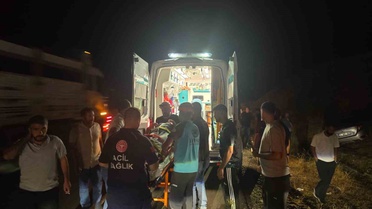 Bingöl-Diyarbakır yolunda otomobilin yoldan çıkması sonucu kazada 2 kişi yaralandı