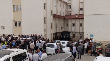 Van Başkale'de dereye kapılan çoban 2 saat sonra yaralı bulundu, hastanede kurtarılamadı