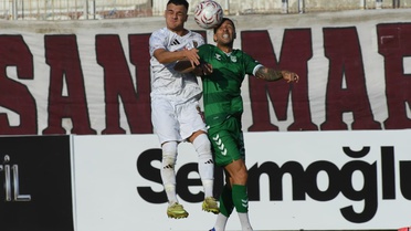 İnegölspor, sahasında 12 Bingölspor ile 2-2 berabere kalarak sezona beraberlikle başladı