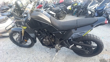 Kağıthane'de motosikletle tek teker giden sürücüye 4 ihlalden 117 bin lira ceza kesildi