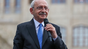Kılıçdaroğlu, Avrupa şampiyonu Filenin Sultanları'nı yürekten kutladı
