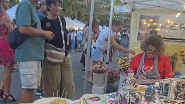 Kütahyalı seramik sanatçısı Arzu Kıvanç, İtalya'nın Faenza kentindeki festivale katıldı