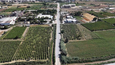 Manisa Büyükşehir Belediyesi, Muradiye'de yol kaplama çalışması başlattı