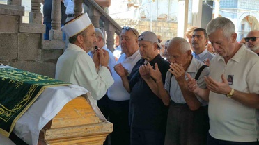Bartın İnkumu'nda denizde yüzerken kalp krizi geçiren kadın hayatını kaybetti