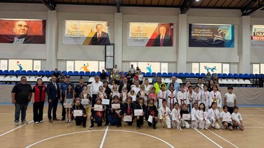 Sultanhisar'da GSB Spor Okulları ve Yaz Kulübü kapanış şenliğinde çocuklar doyasıya eğlendi