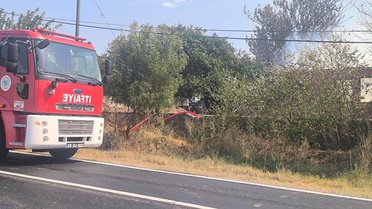 Tekirdağ Muratlı'da yangın, itfaiye ve çiftçinin müdahalesiyle söndürüldü