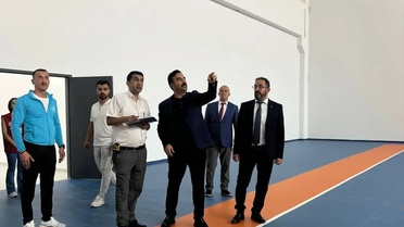 Ankara Beypazarı'nda 1000 seyircili spor salonu geçici kabul aşamasında incelendi