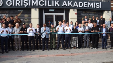 Batman'da Girişimcilik Akademisi törenle hizmete açıldı