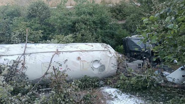 Bolu Mudurnu'da tır devrildi, sürücü hayatını kaybetti ve eşi yaralandı