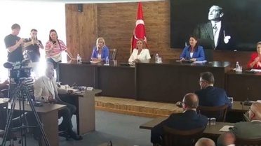 Edirne Belediye Meclisi toplantısı sonrası AK Partili ve Yeni Partili üyeler arasında arbede