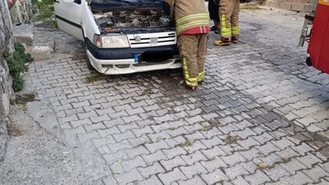 İskenderun'da TOFAŞ otomobil yandı, itfaiye yangını büyümeden söndürdü