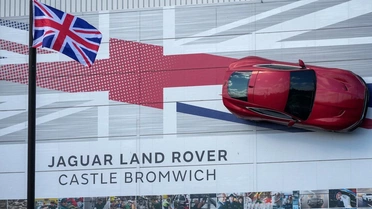JLR, 1,7 milyar sterlin tasarruf için 4 bin kişilik iş gücünü azaltacak