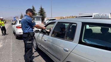 Karaman'da asayiş ve trafik denetimlerinde yakalanan 13 kişi tutuklandı